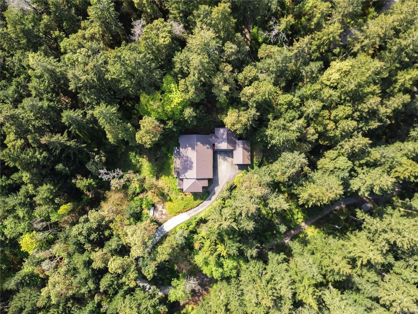 260 Old Divide Rd, Salt Spring, BC
