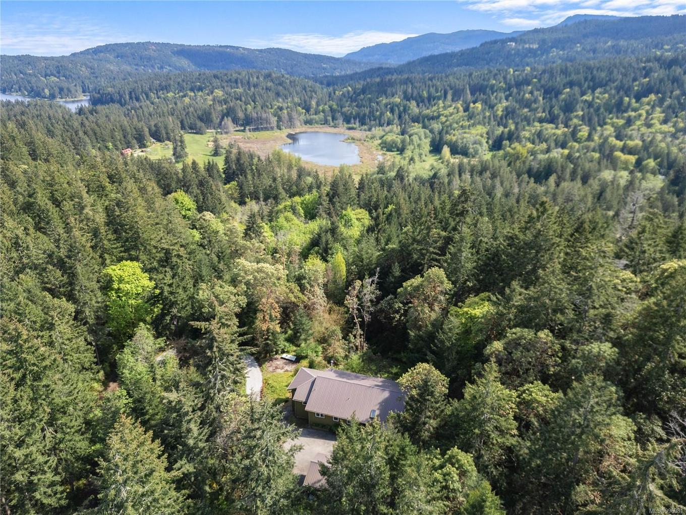 260 Old Divide Rd, Salt Spring, BC