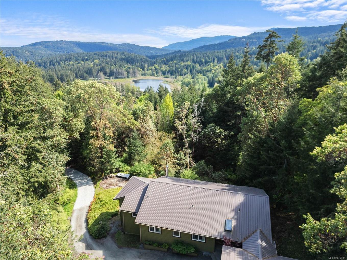 260 Old Divide Rd, Salt Spring, BC