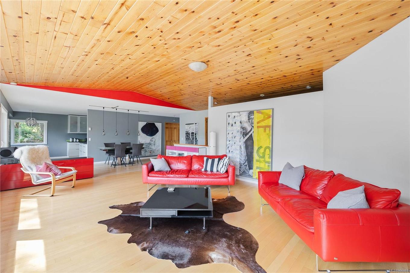 260 Old Divide Rd, Salt Spring, BC