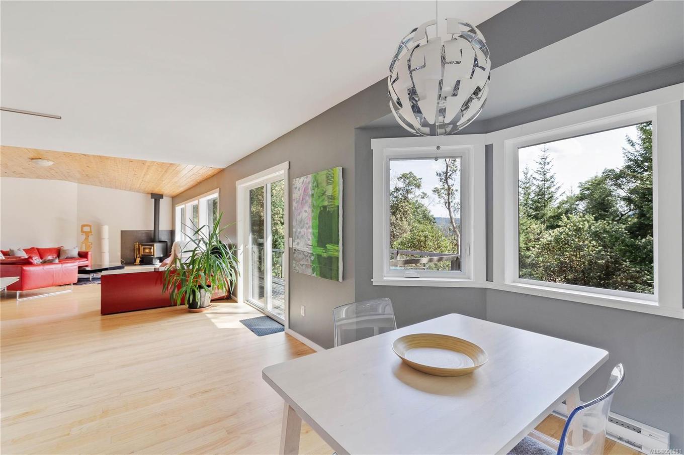 260 Old Divide Rd, Salt Spring, BC