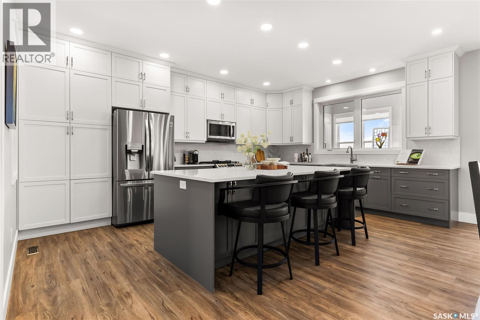 332 Mihr Bay, Mckillop Rm No. 220, SK - Indoor Photo Showing Kitchen With Stainless Steel Kitchen With Upgraded Kitchen