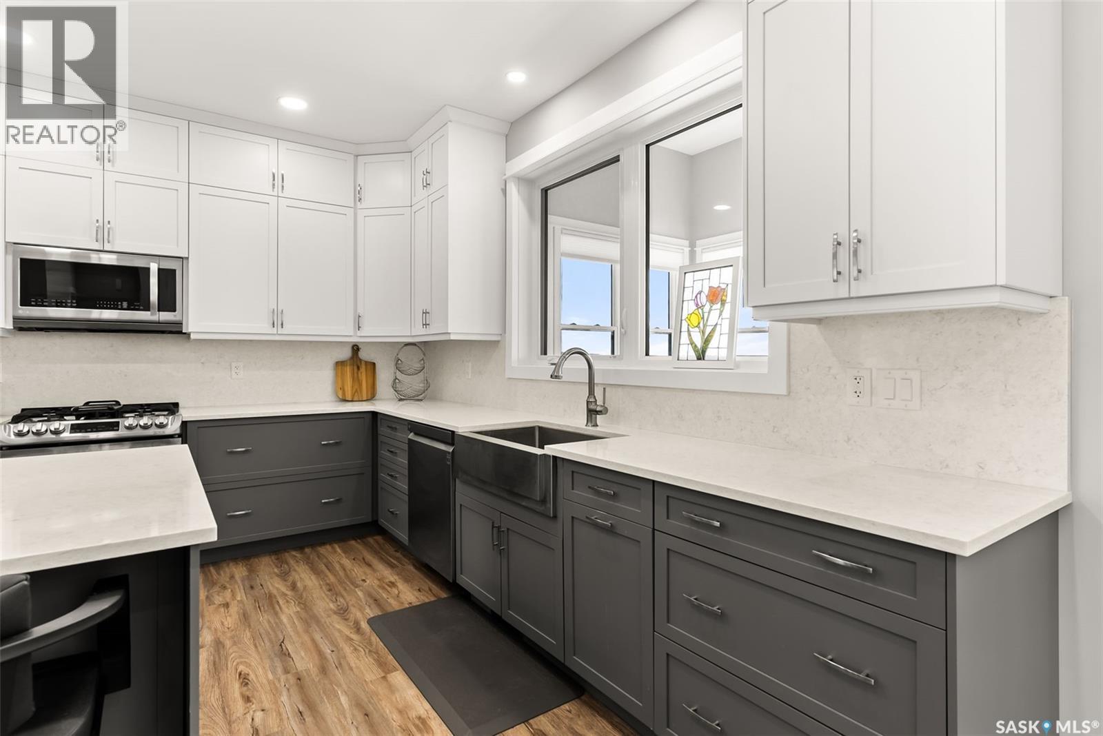 332 Mihr Bay, Mckillop Rm No. 220, SK - Indoor Photo Showing Kitchen