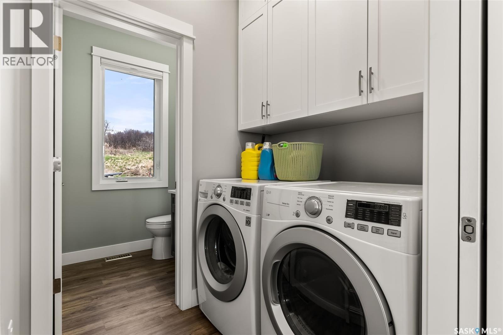 332 Mihr Bay, Mckillop Rm No. 220, SK - Indoor Photo Showing Laundry Room