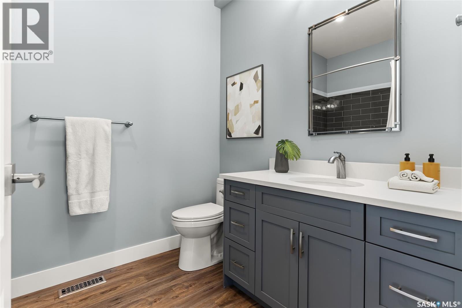 332 Mihr Bay, Mckillop Rm No. 220, SK - Indoor Photo Showing Bathroom