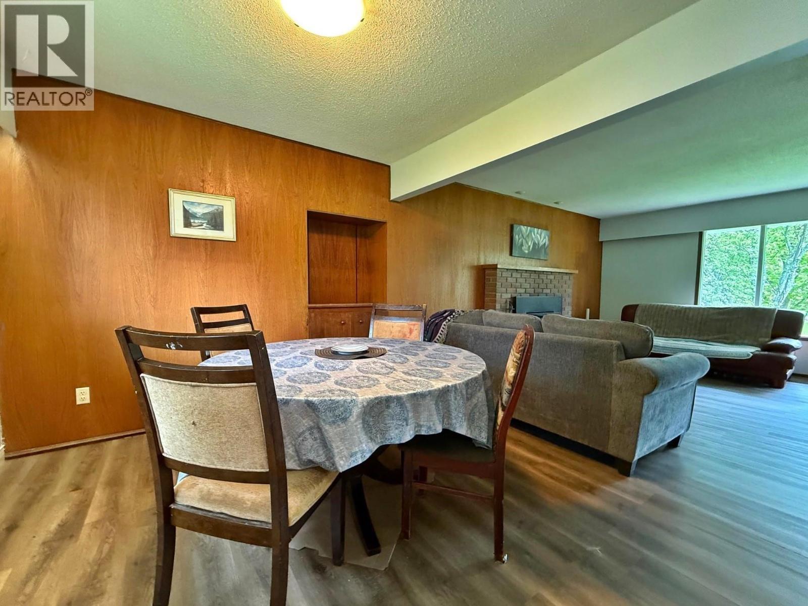 121 Brookfield Road, Clearwater, BC - Indoor Photo Showing Dining Room