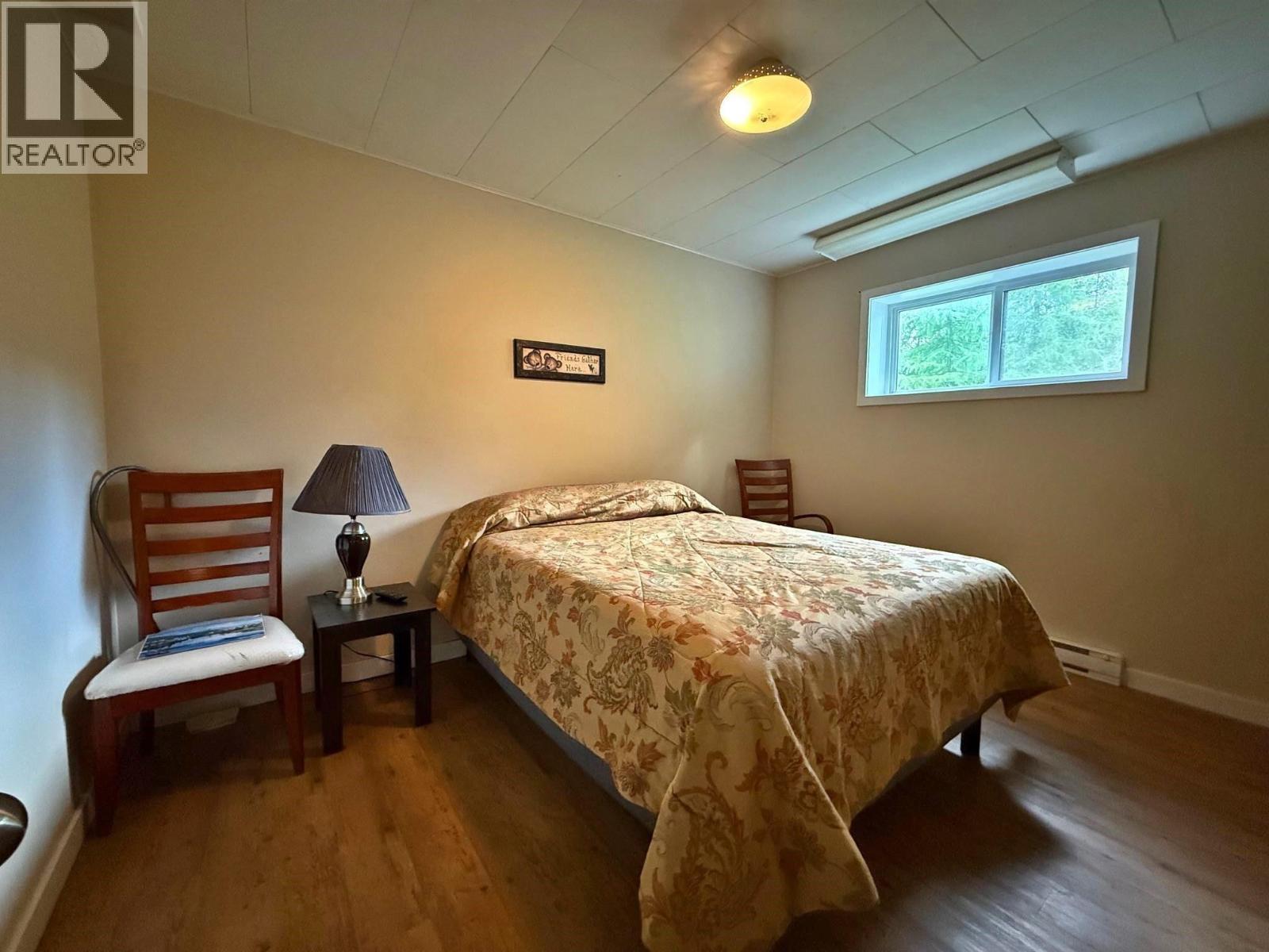 121 Brookfield Road, Clearwater, BC - Indoor Photo Showing Bedroom
