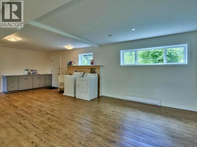 121 Brookfield Road, Clearwater, BC - Indoor
