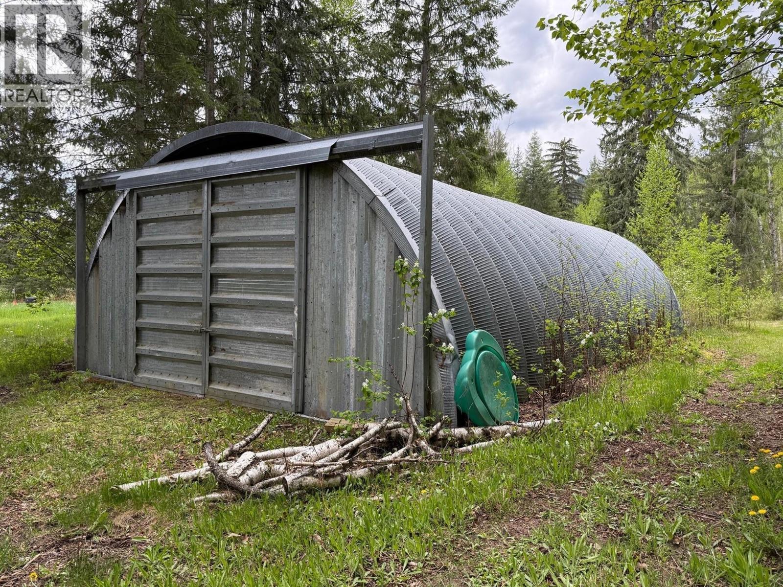 121 Brookfield Road, Clearwater, BC - Outdoor