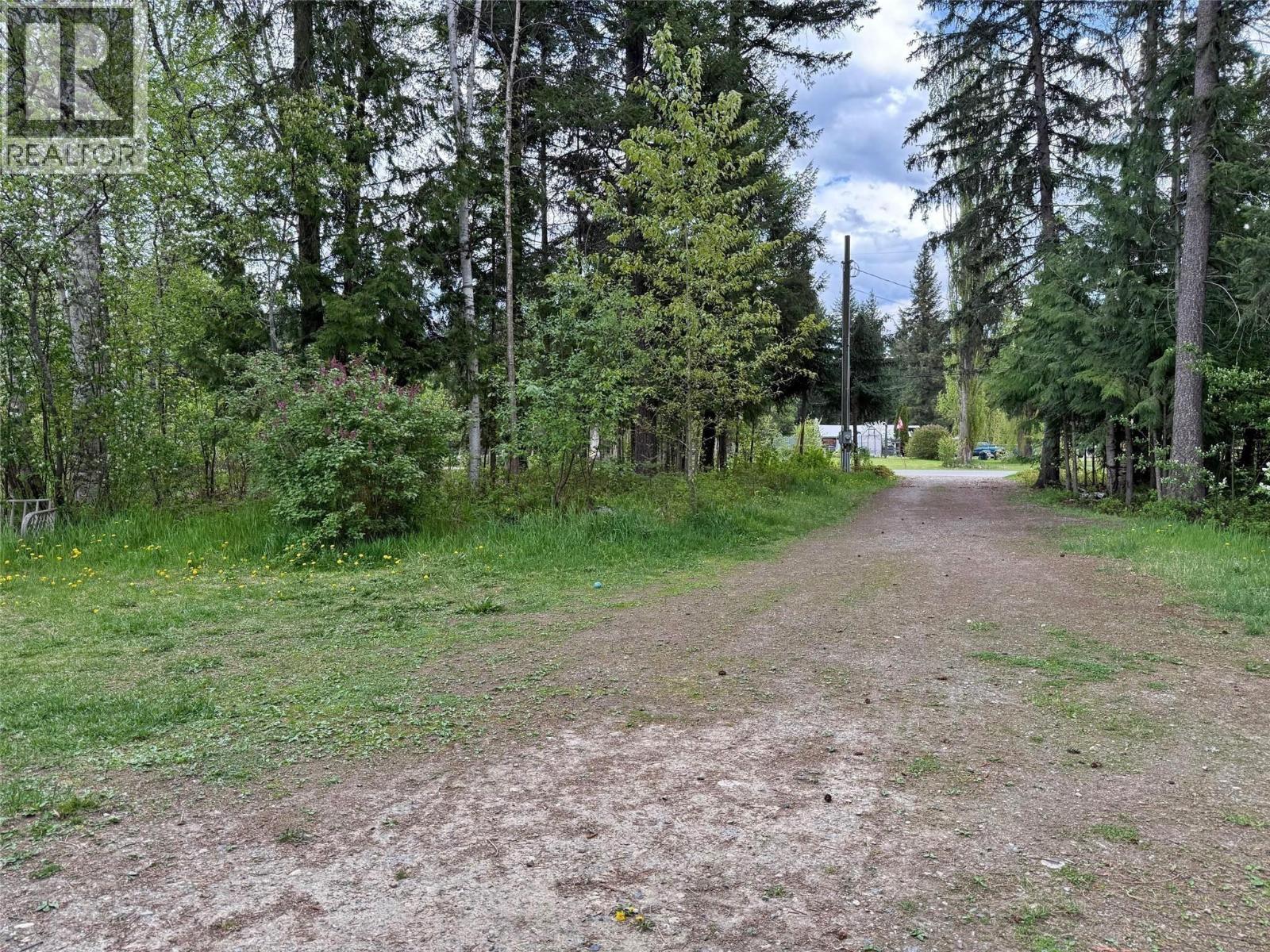 121 Brookfield Road, Clearwater, BC - Outdoor