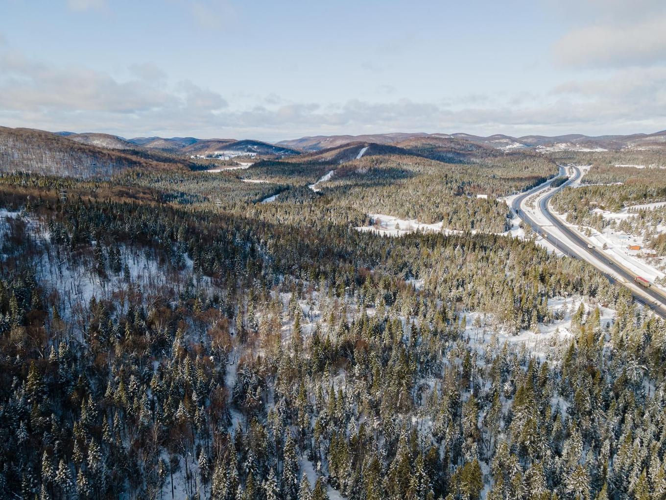 Vue d'ensemble - Route 117, Ivry-Sur-Le-Lac, QC