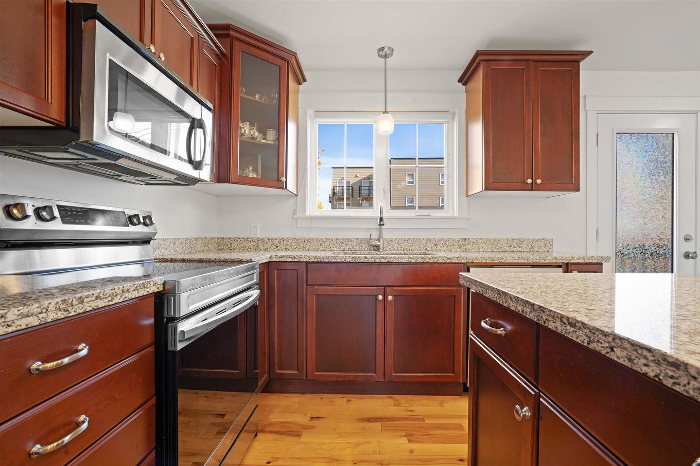 322B Queen Street, Charlottetown, PE