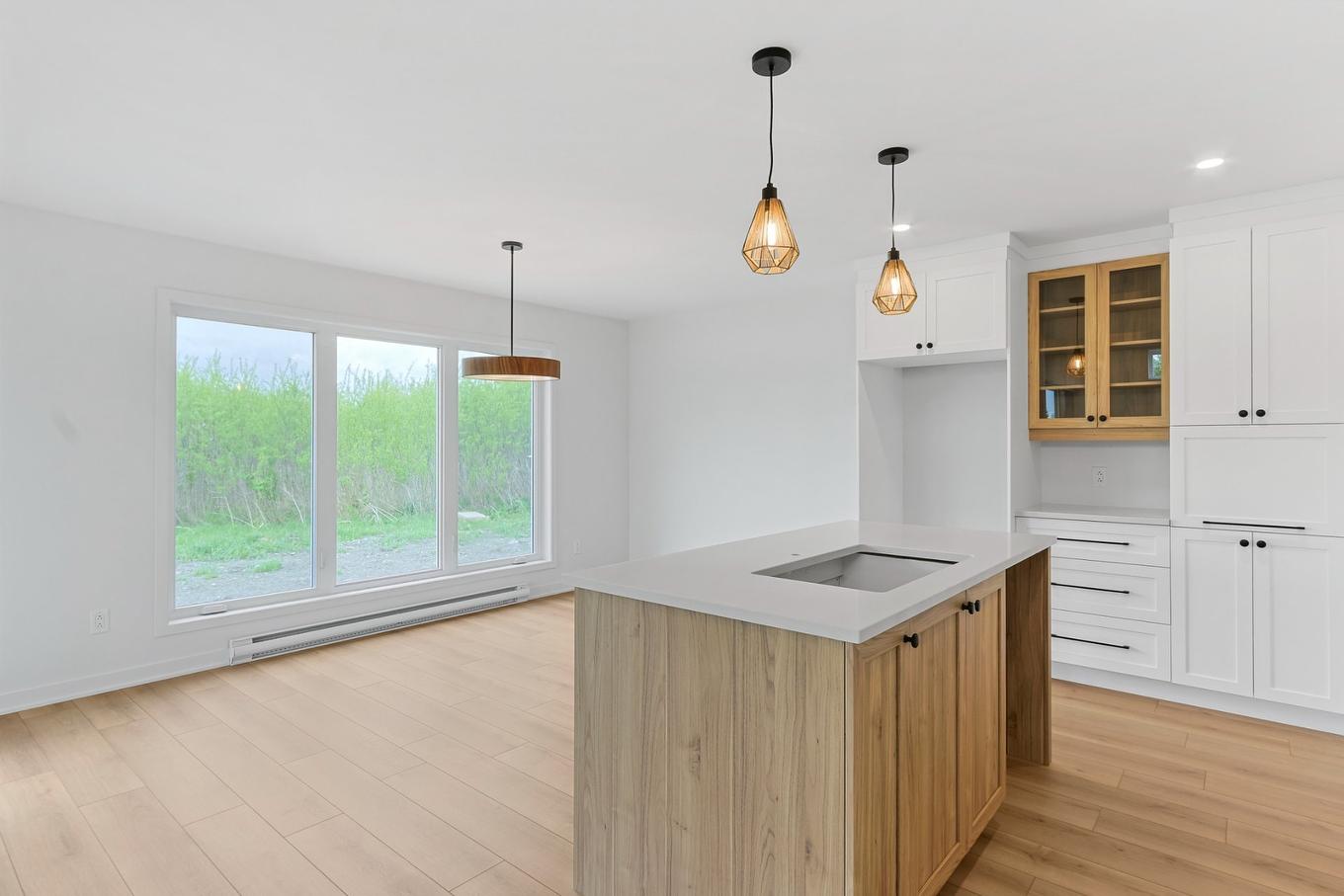 Dining room - 221 Rue De La Barrière, Salaberry-De-Valleyfield, QC - Indoor Photo Showing Kitchen