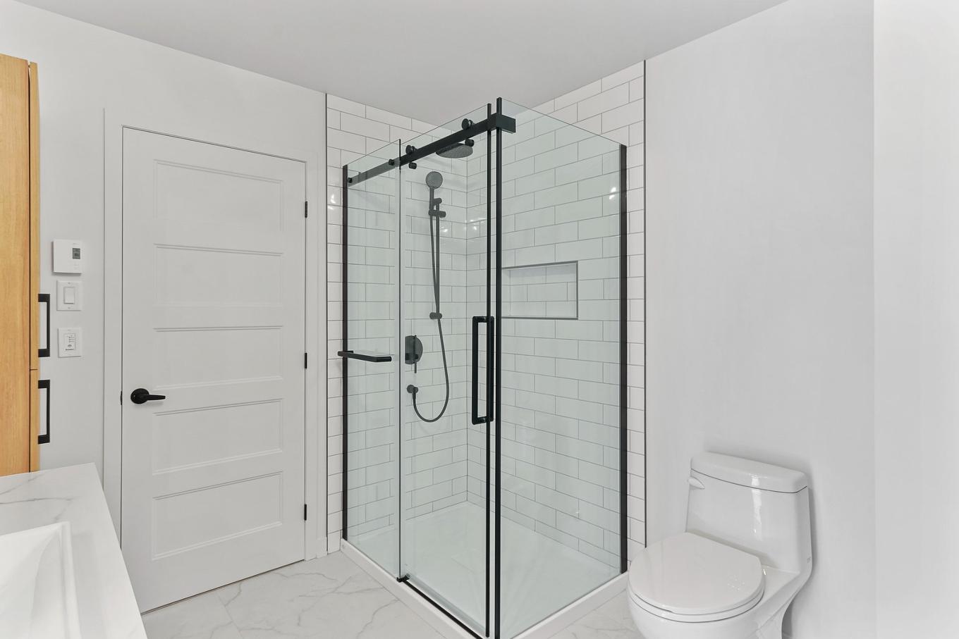 Bathroom - 237 Rue De La Barrière, Salaberry-De-Valleyfield, QC - Indoor Photo Showing Bathroom