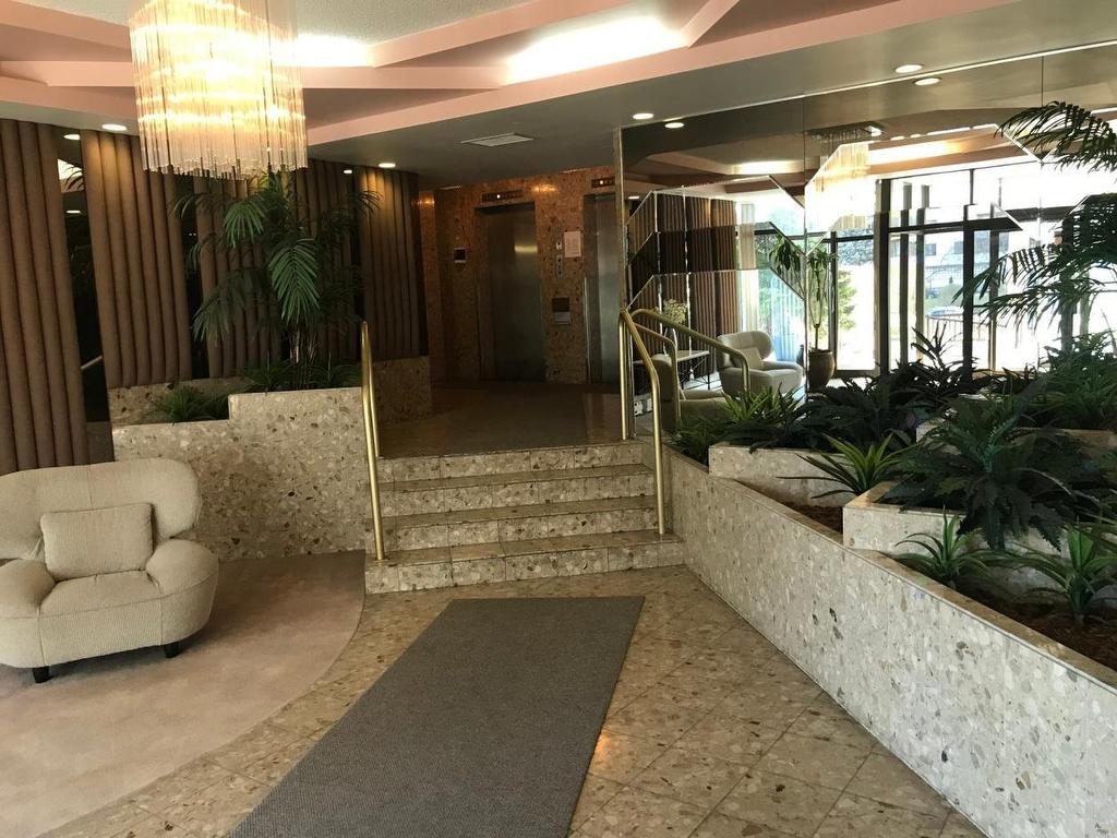 Réception - 506-2505 Av. Du Havre-Des-Îles, Laval (Chomedey), QC - Indoor