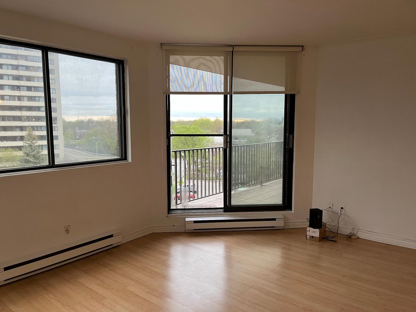 Salon - 506-2505 Av. Du Havre-Des-Îles, Laval (Chomedey), QC - Indoor Photo Showing Other Room