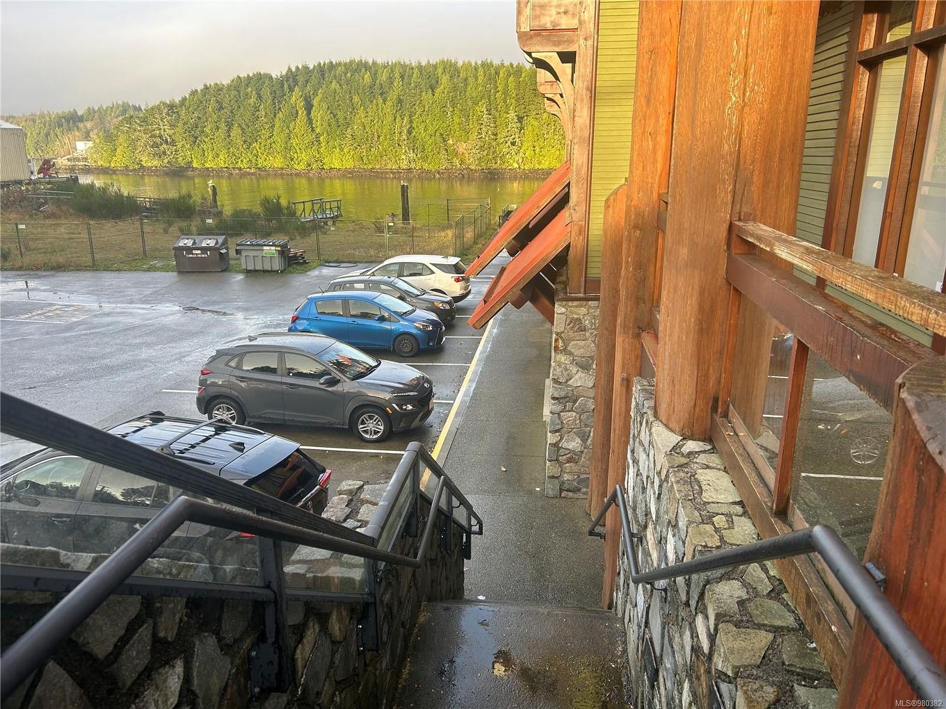 6-1645 Cedar Rd, Ucluelet, BC