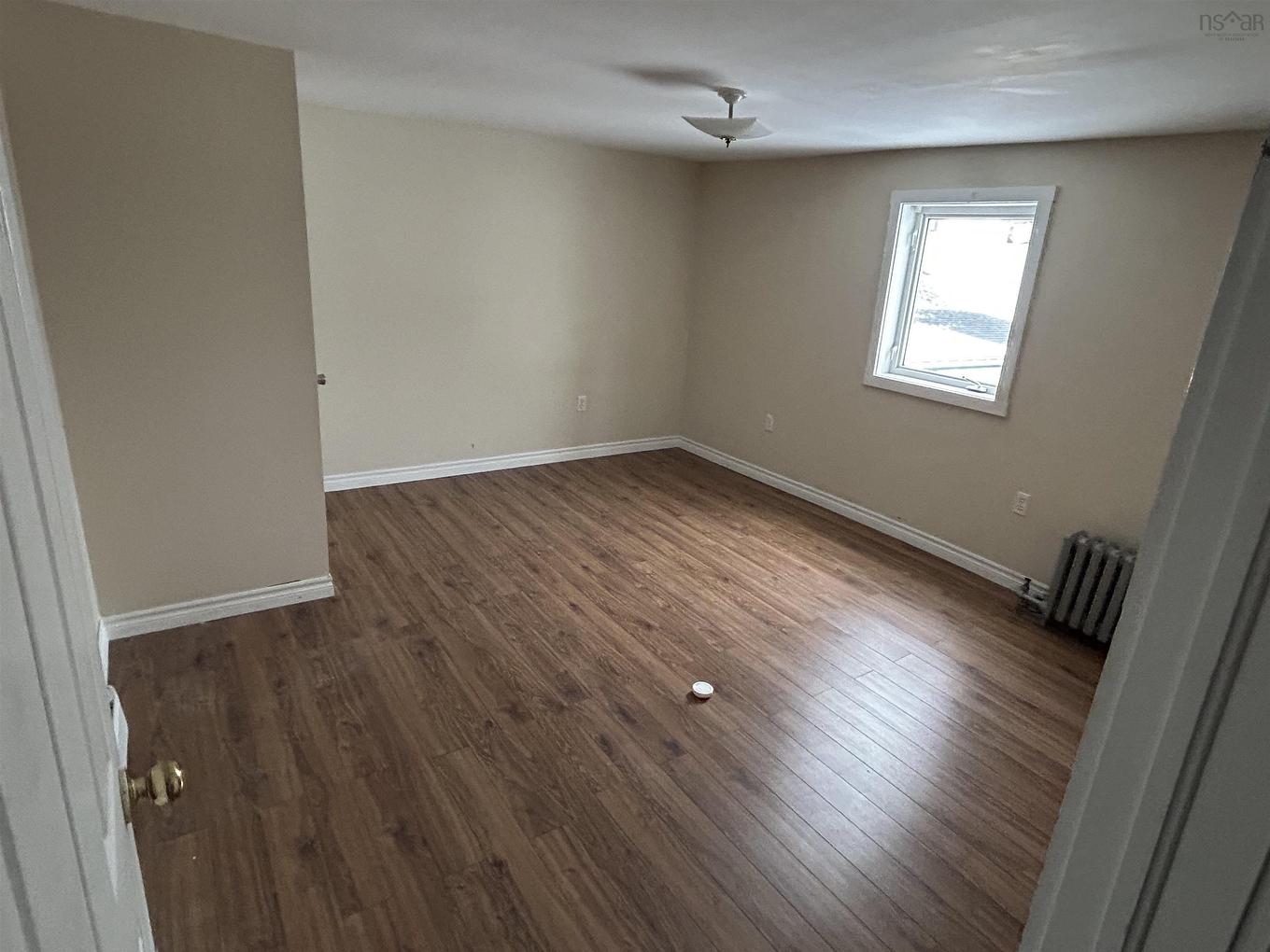 256 Main Street, Yarmouth, NS