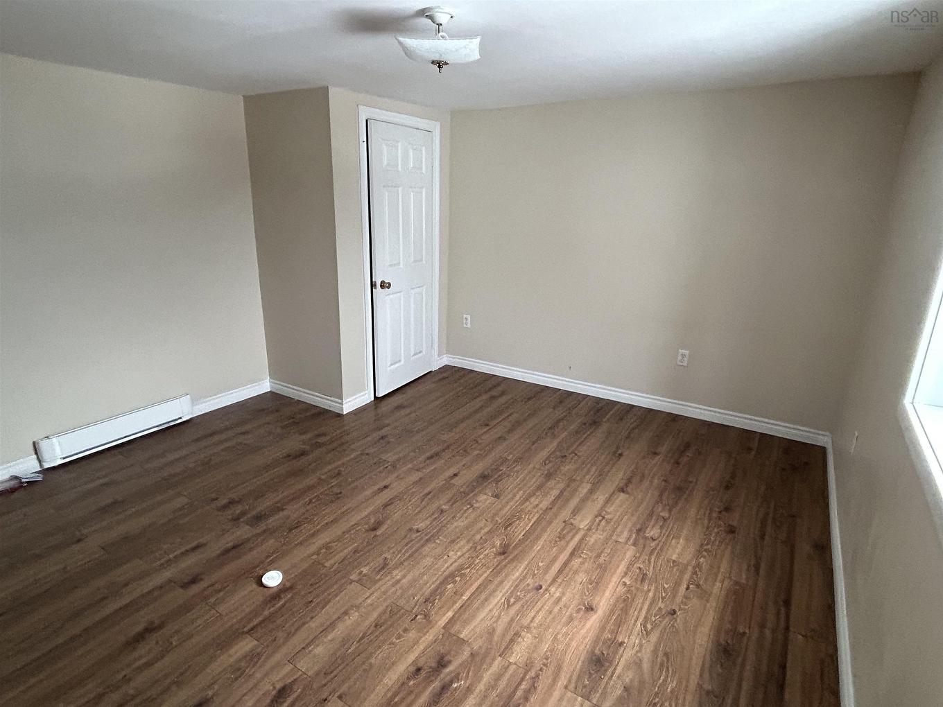 256 Main Street, Yarmouth, NS