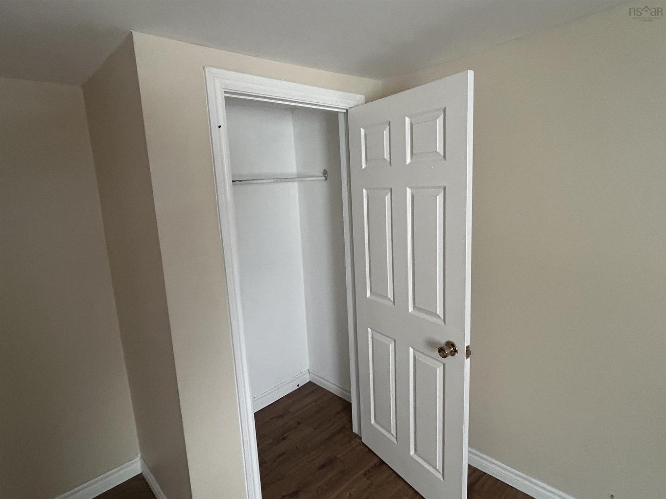 256 Main Street, Yarmouth, NS