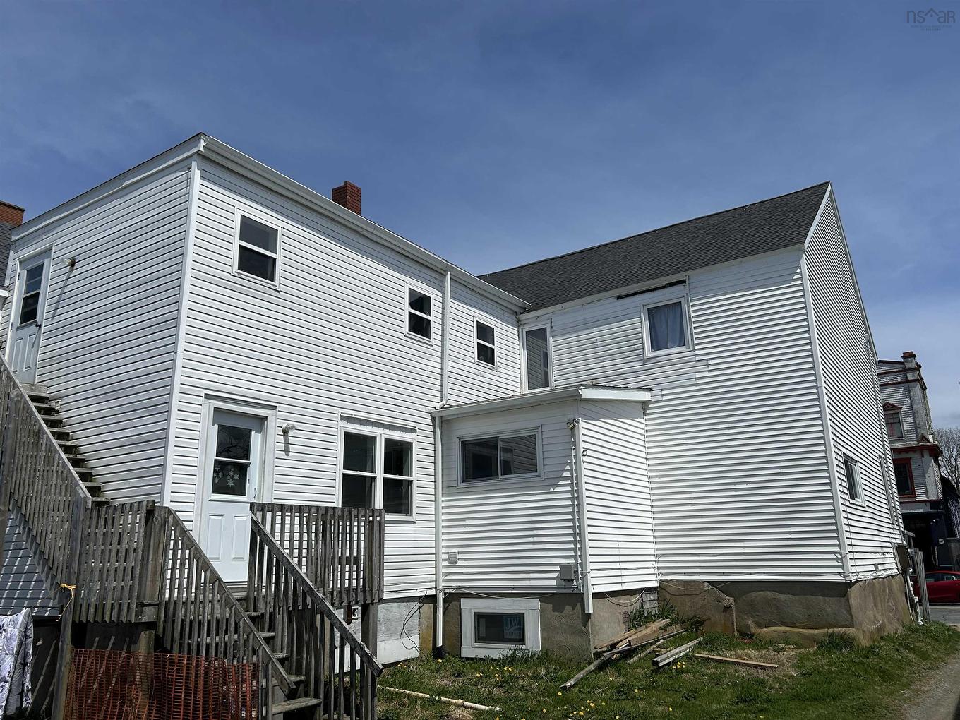 256 Main Street, Yarmouth, NS