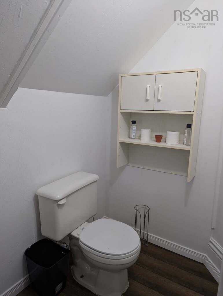 256 Main Street, Yarmouth, NS