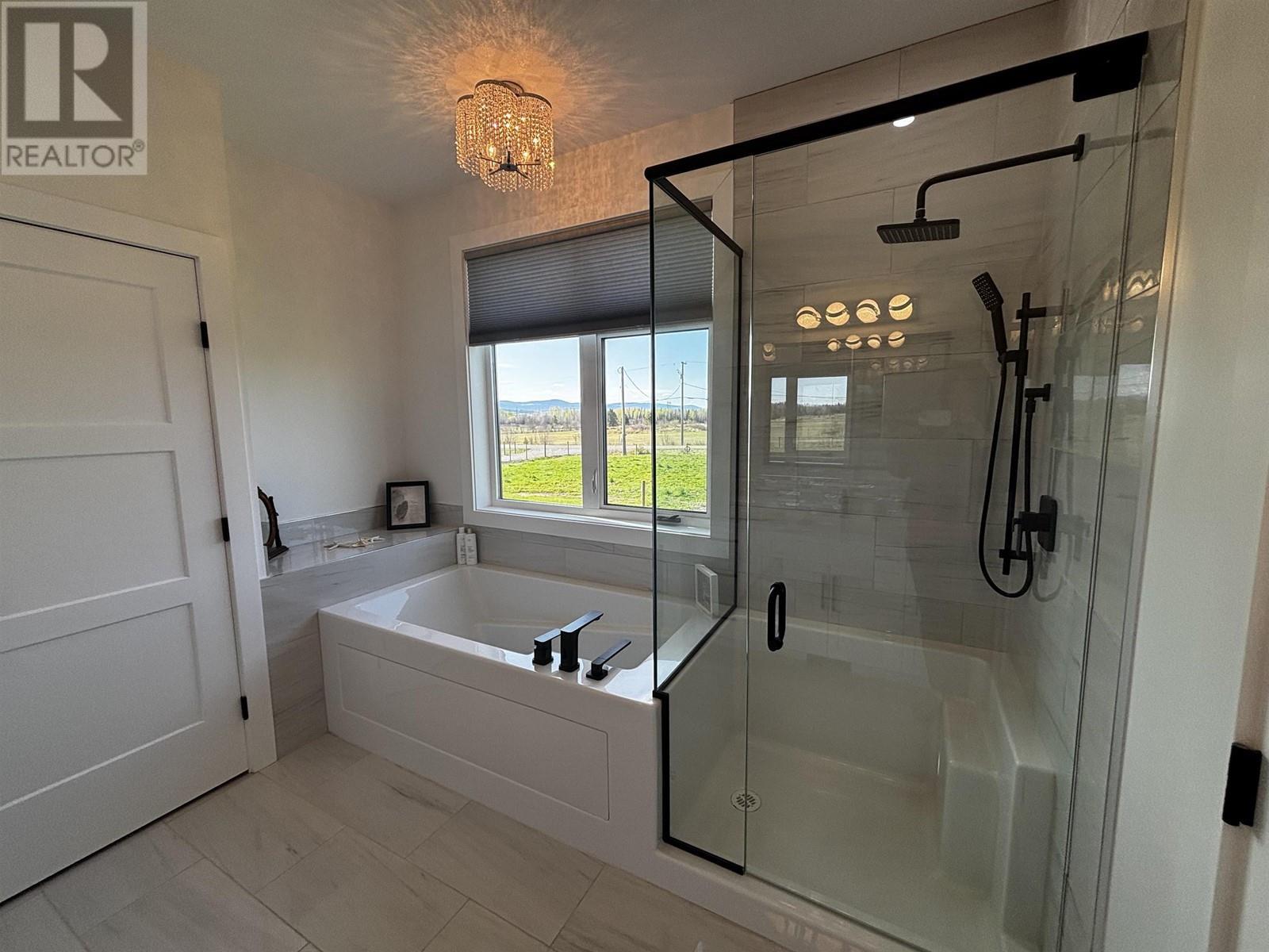7400 Taborview Drive, Prince George, BC - Indoor Photo Showing Bathroom