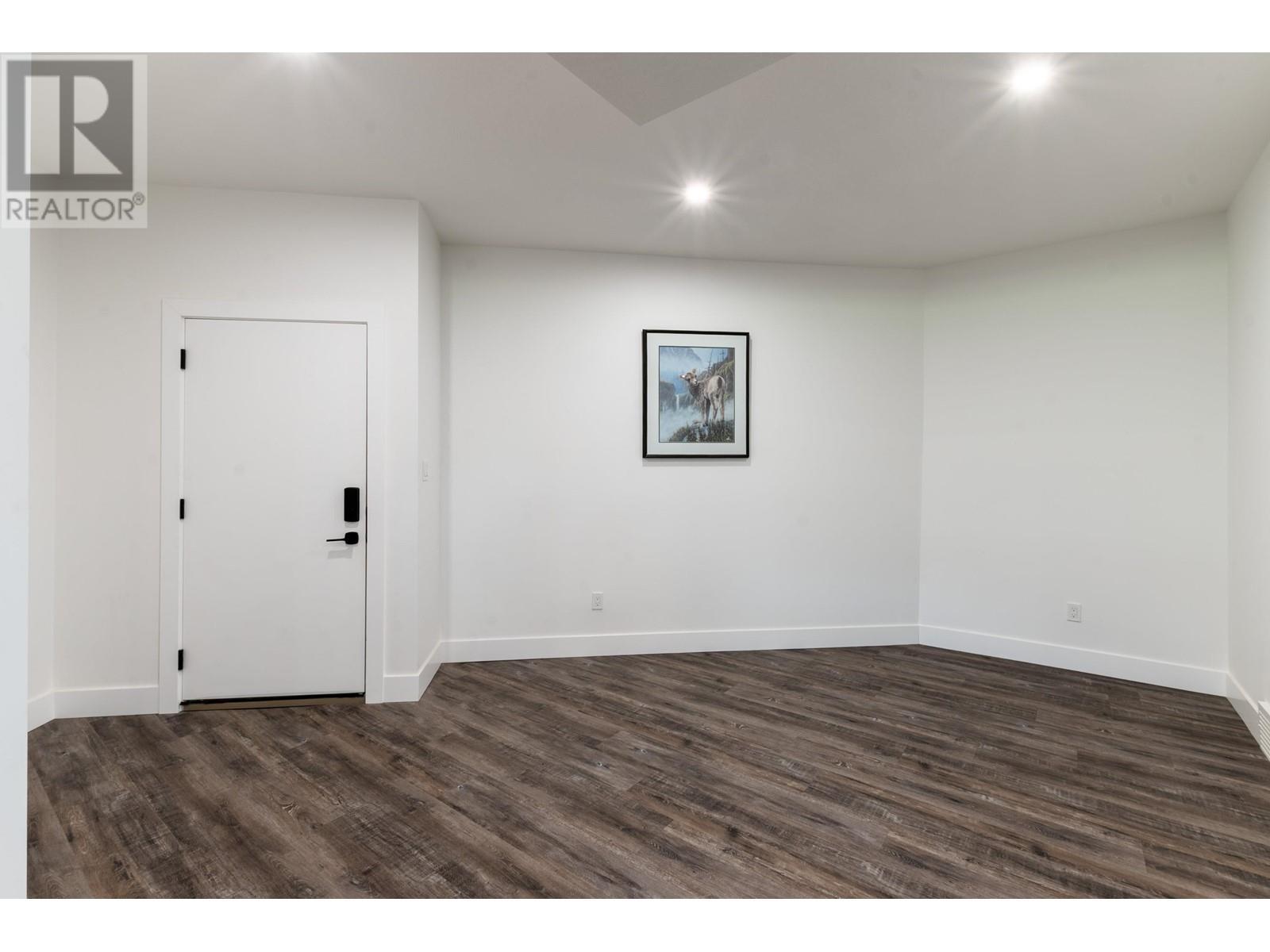 7400 Taborview Drive, Prince George, BC - Indoor Photo Showing Other Room