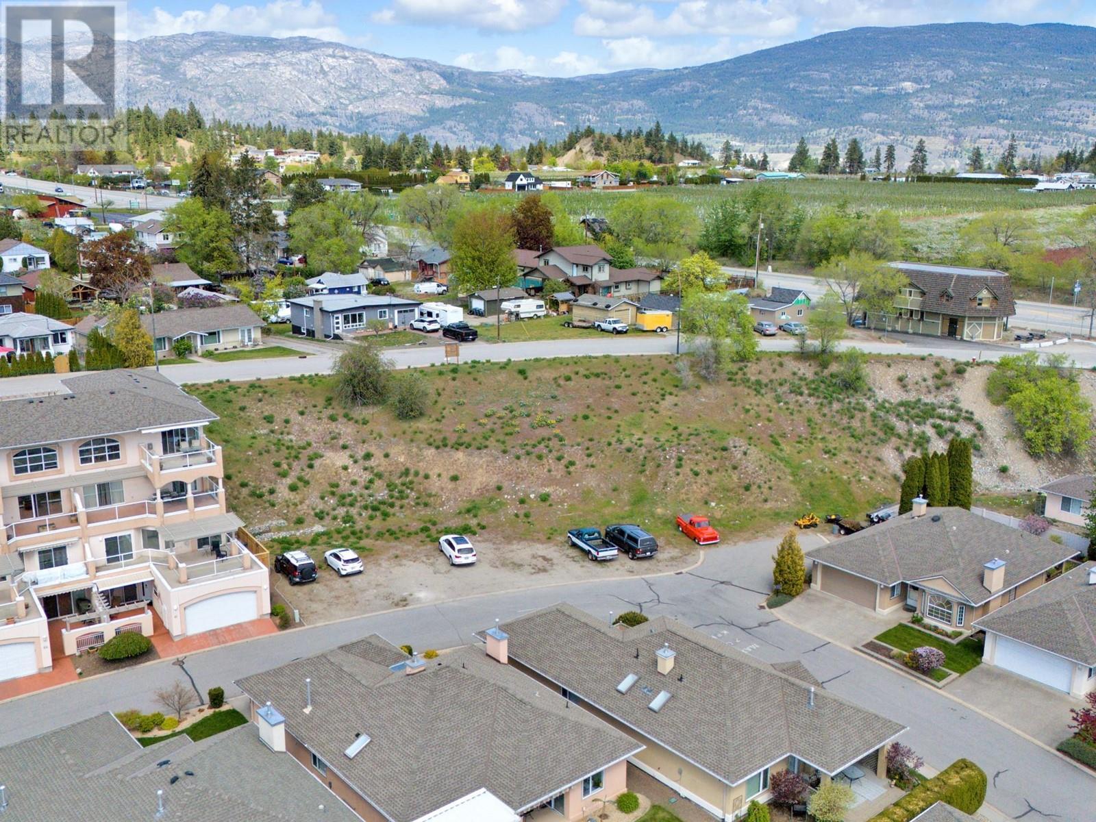 9800 Turner Street, Summerland, BC