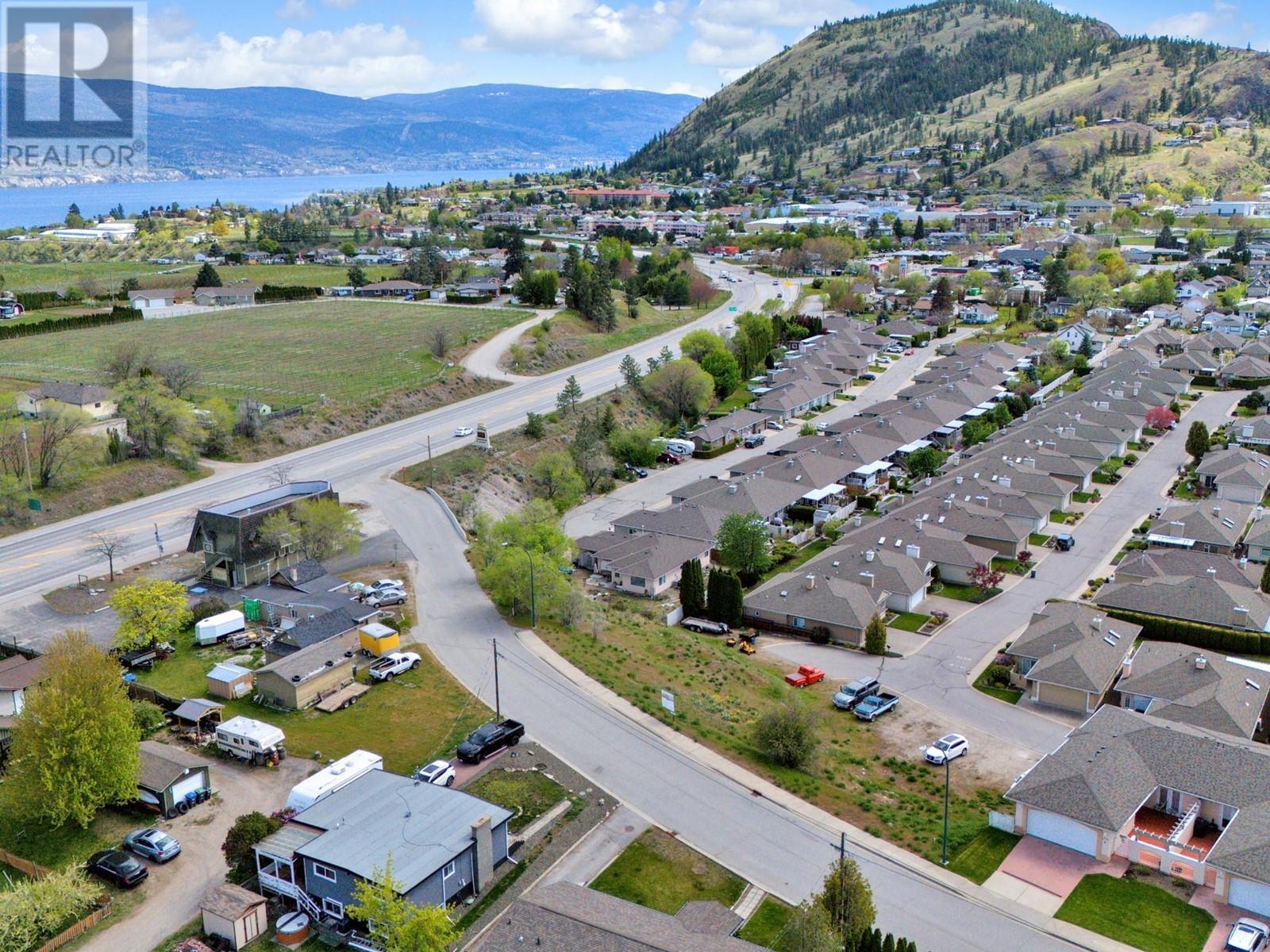 9800 Turner Street, Summerland, BC