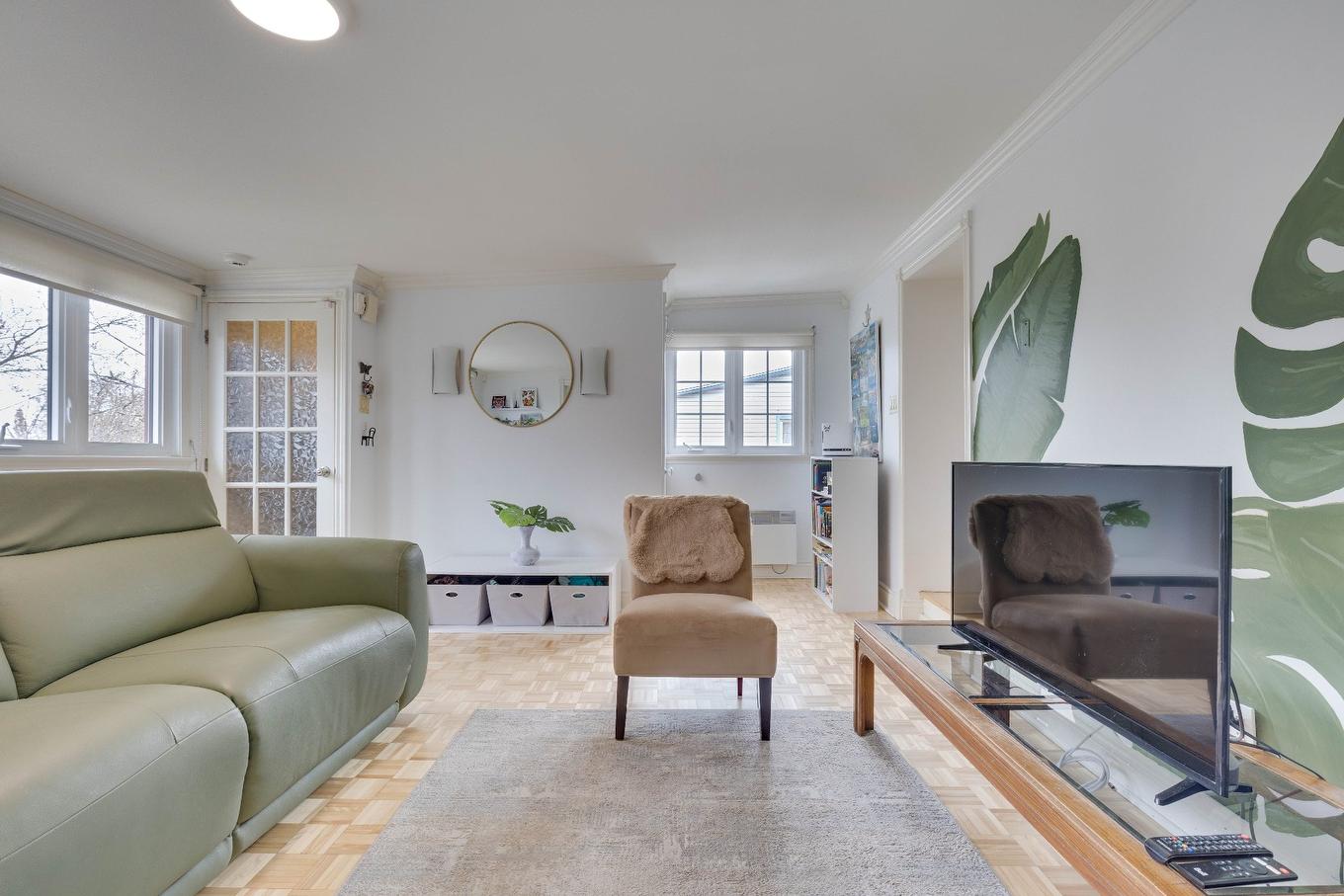 Salon - 447 Mtée Masson, Terrebonne (Terrebonne), QC - Indoor Photo Showing Living Room
