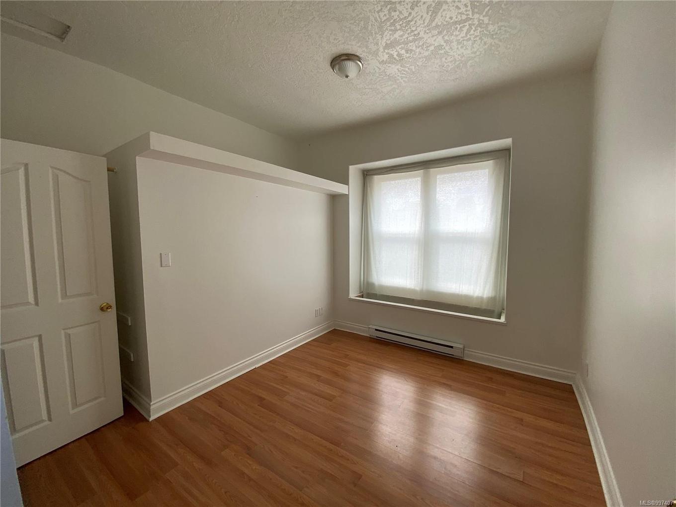 1729 Foul Bay Rd, Oak Bay, BC