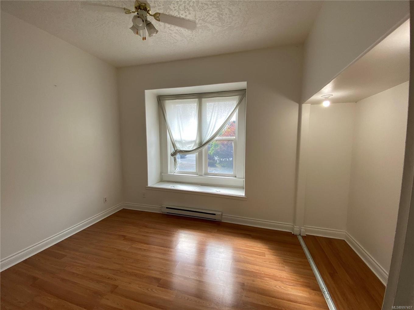 1729 Foul Bay Rd, Oak Bay, BC