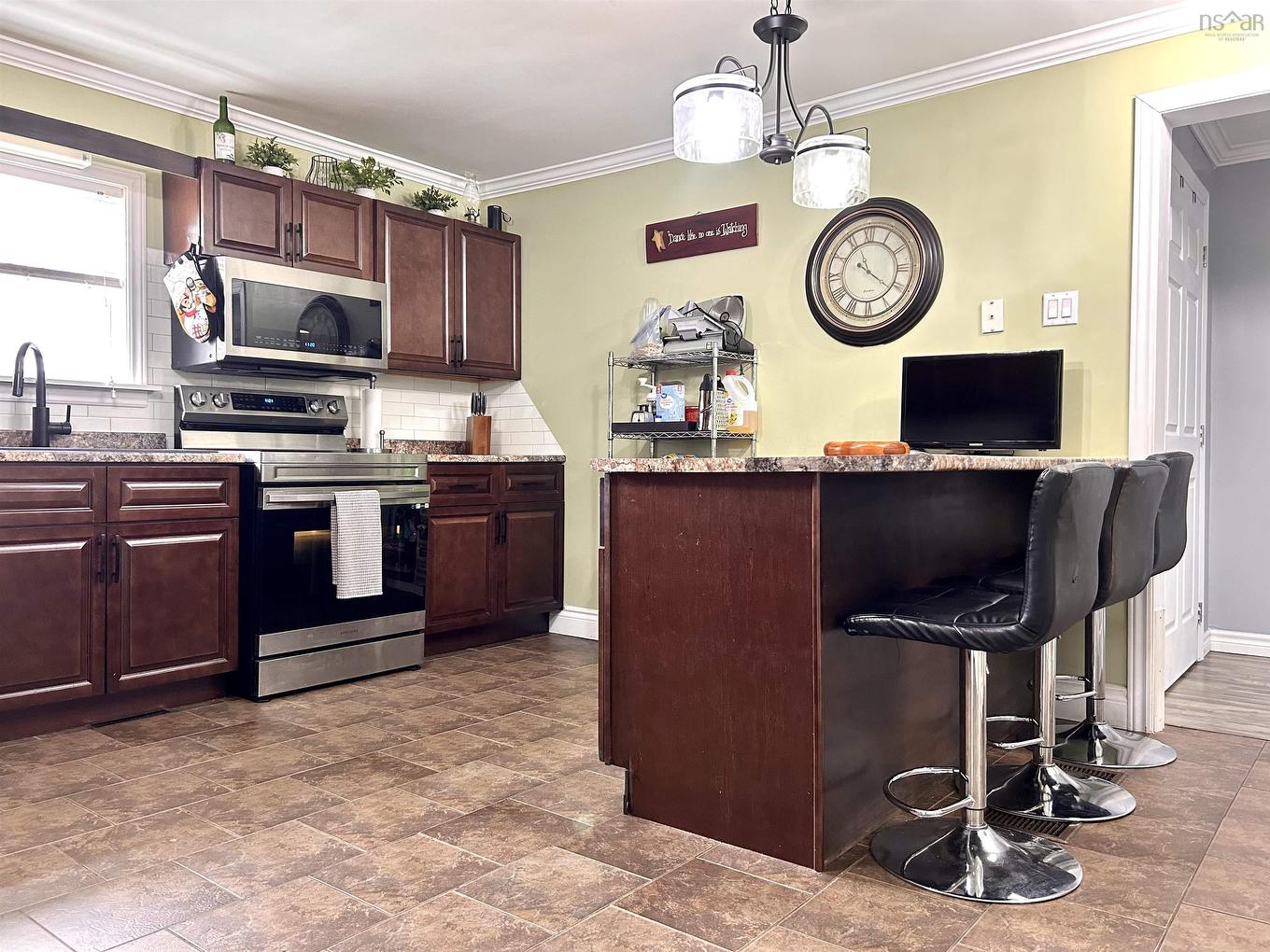 60 Cowan Street, Springhill, NS