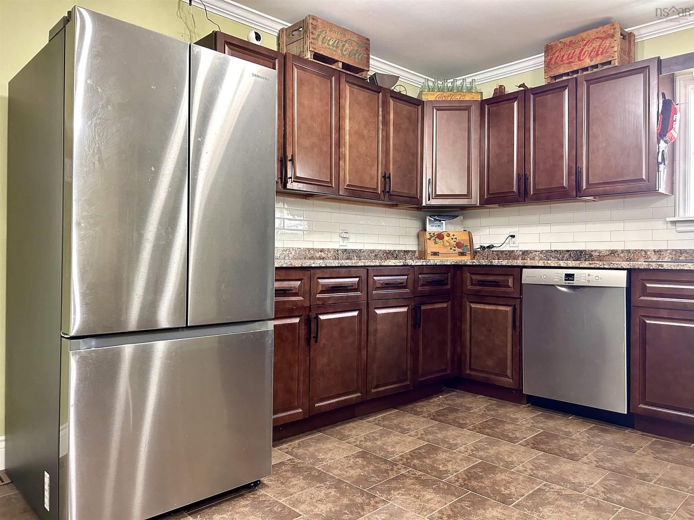 60 Cowan Street, Springhill, NS