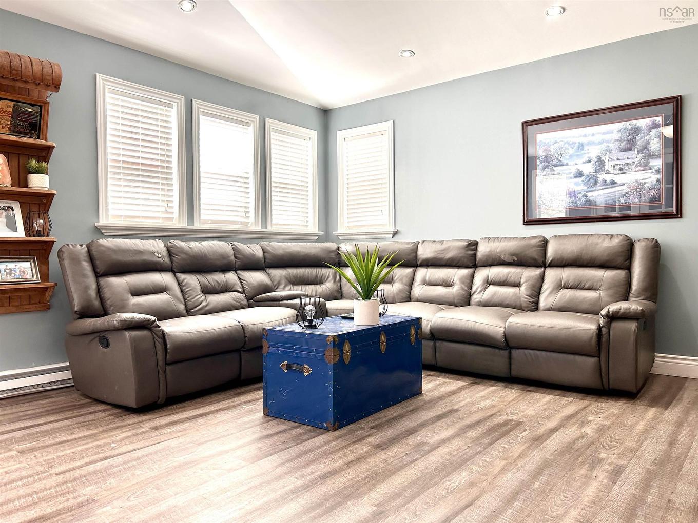 60 Cowan Street, Springhill, NS