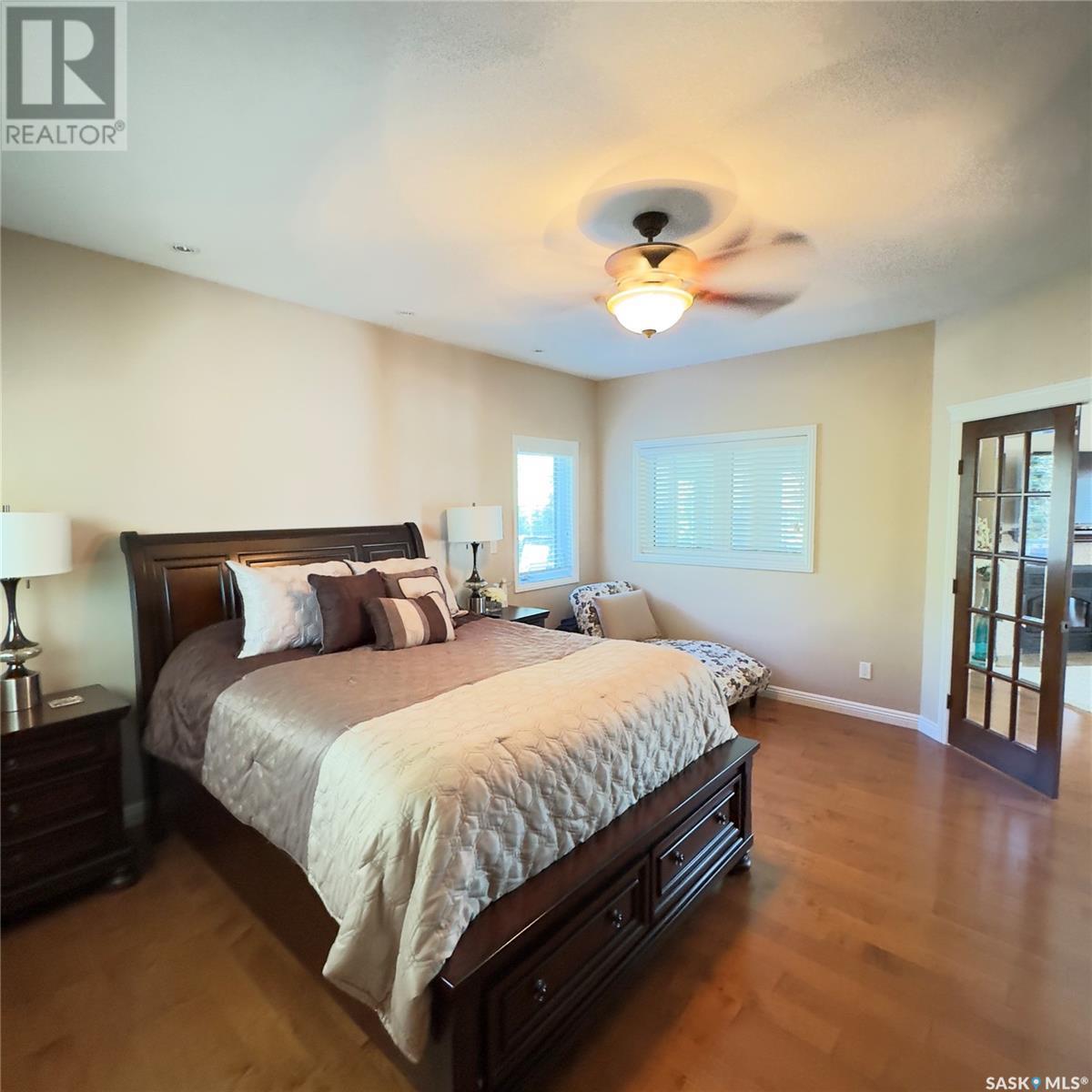 82 Estates Drive, Elk Ridge, SK - Indoor Photo Showing Bedroom