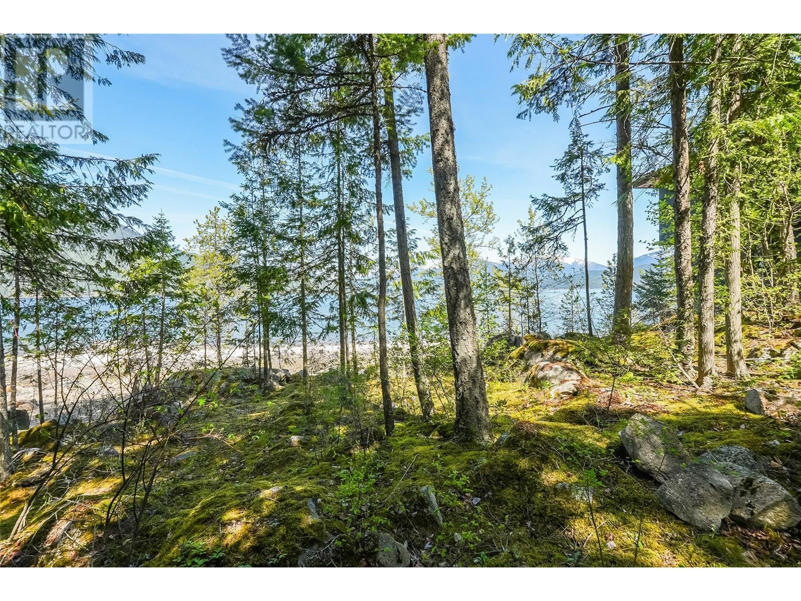 283 Kootenay Lake Road, Procter, BC