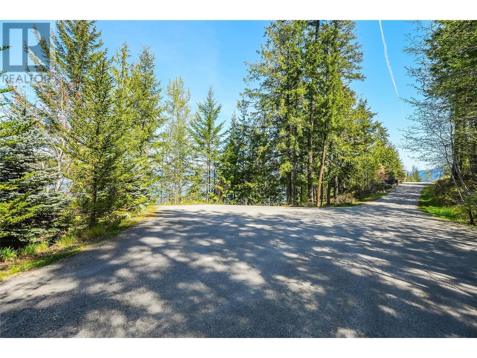 283 Kootenay Lake Road, Procter, BC