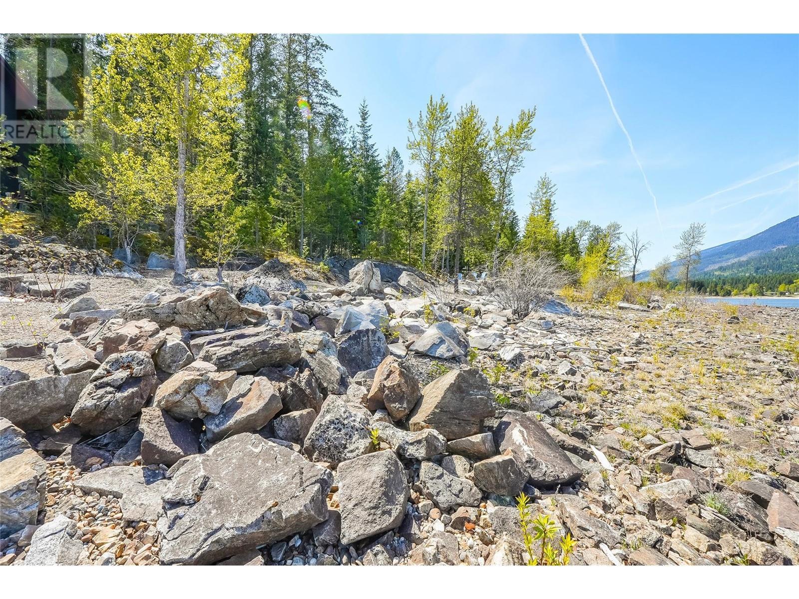 283 Kootenay Lake Road, Procter, BC