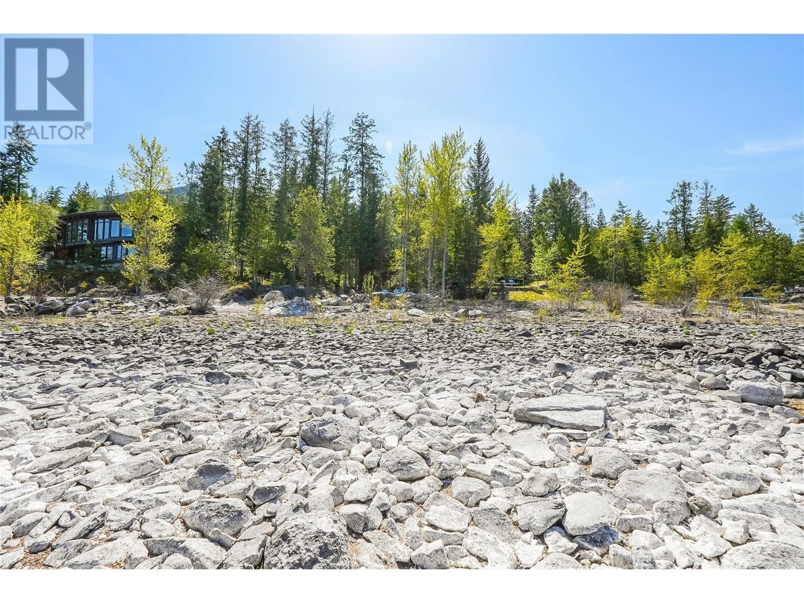 283 Kootenay Lake Road, Procter, BC