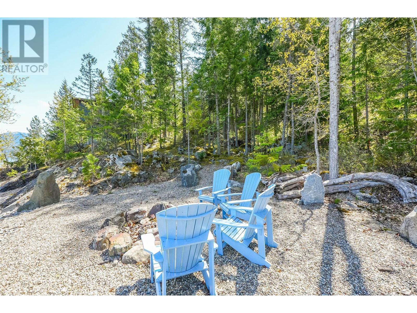 283 Kootenay Lake Road, Procter, BC