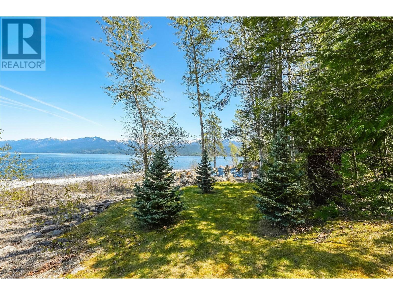 271 Kootenay Lake Road, Procter, BC