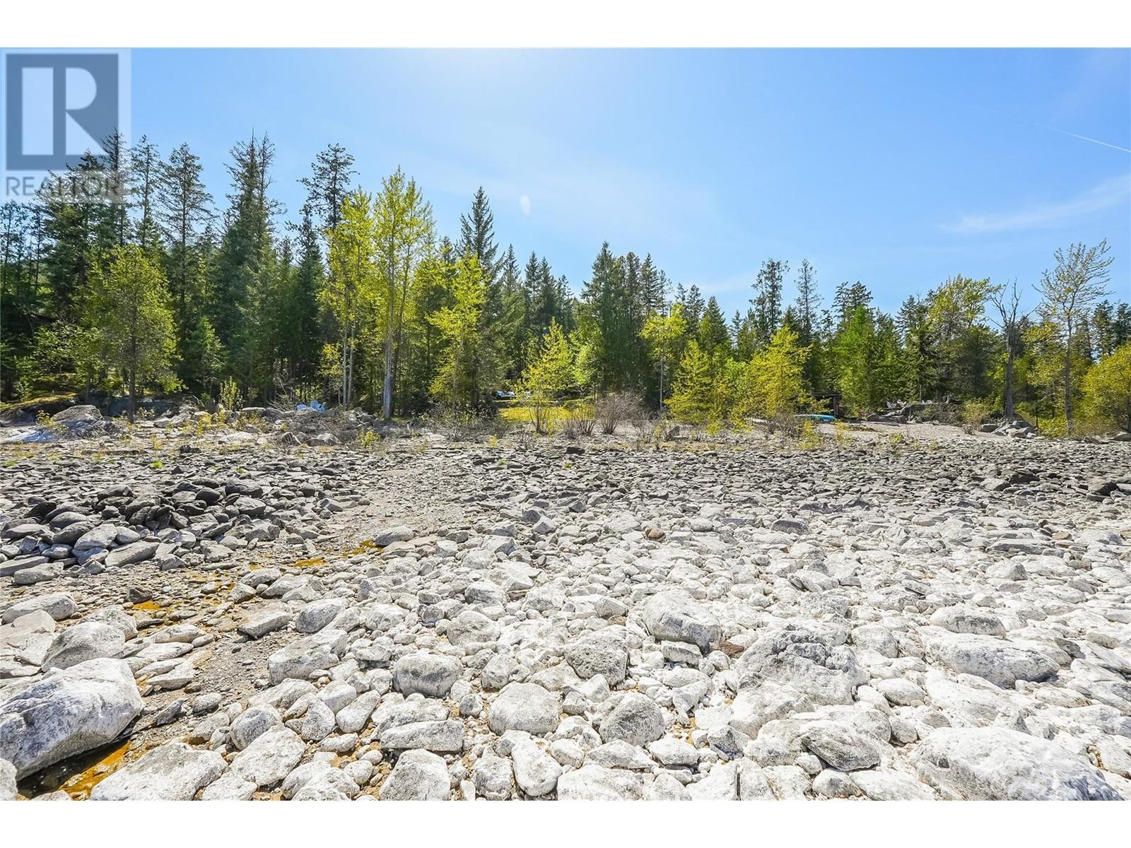 271 Kootenay Lake Road, Procter, BC