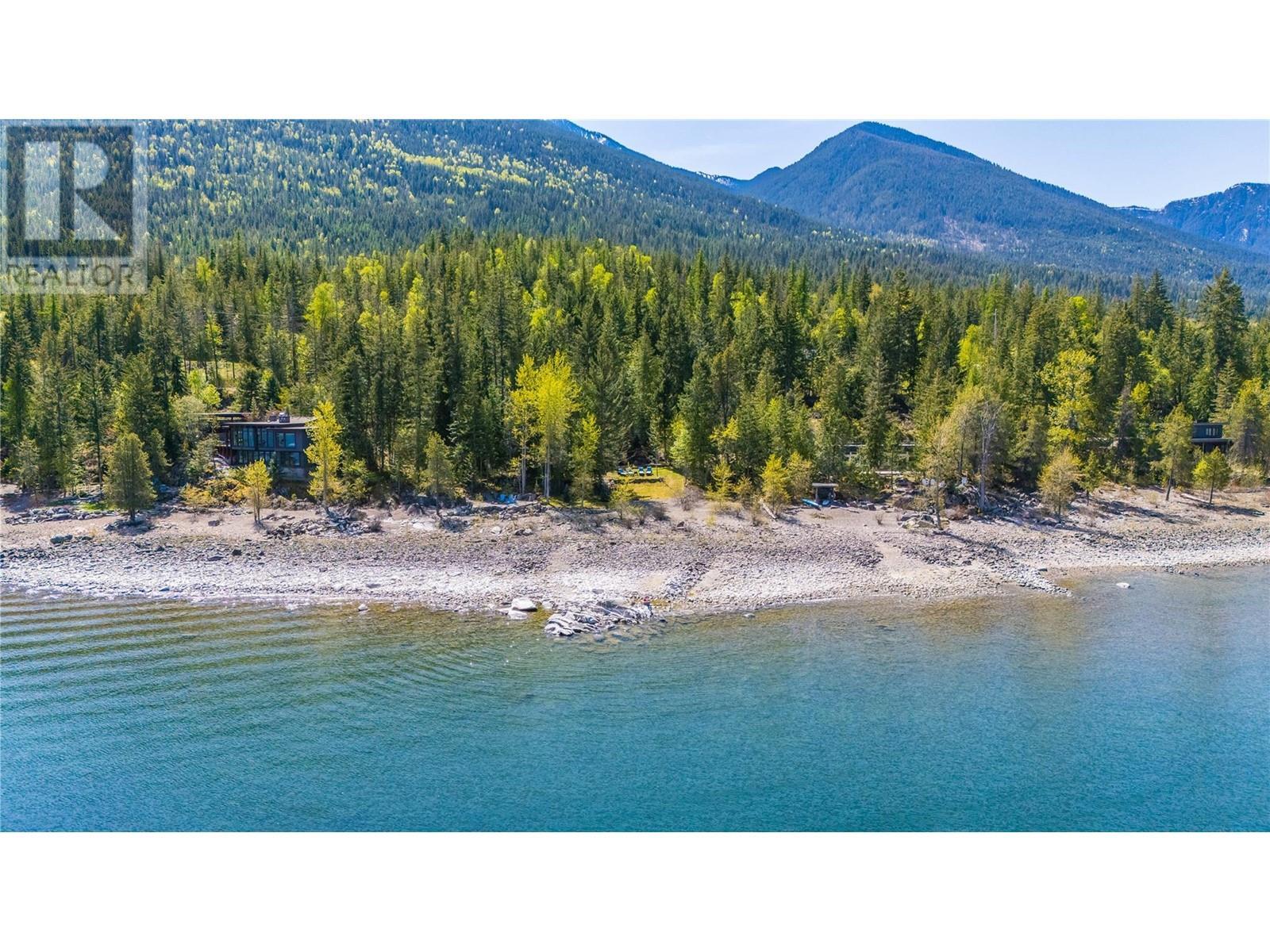 271 Kootenay Lake Road, Procter, BC