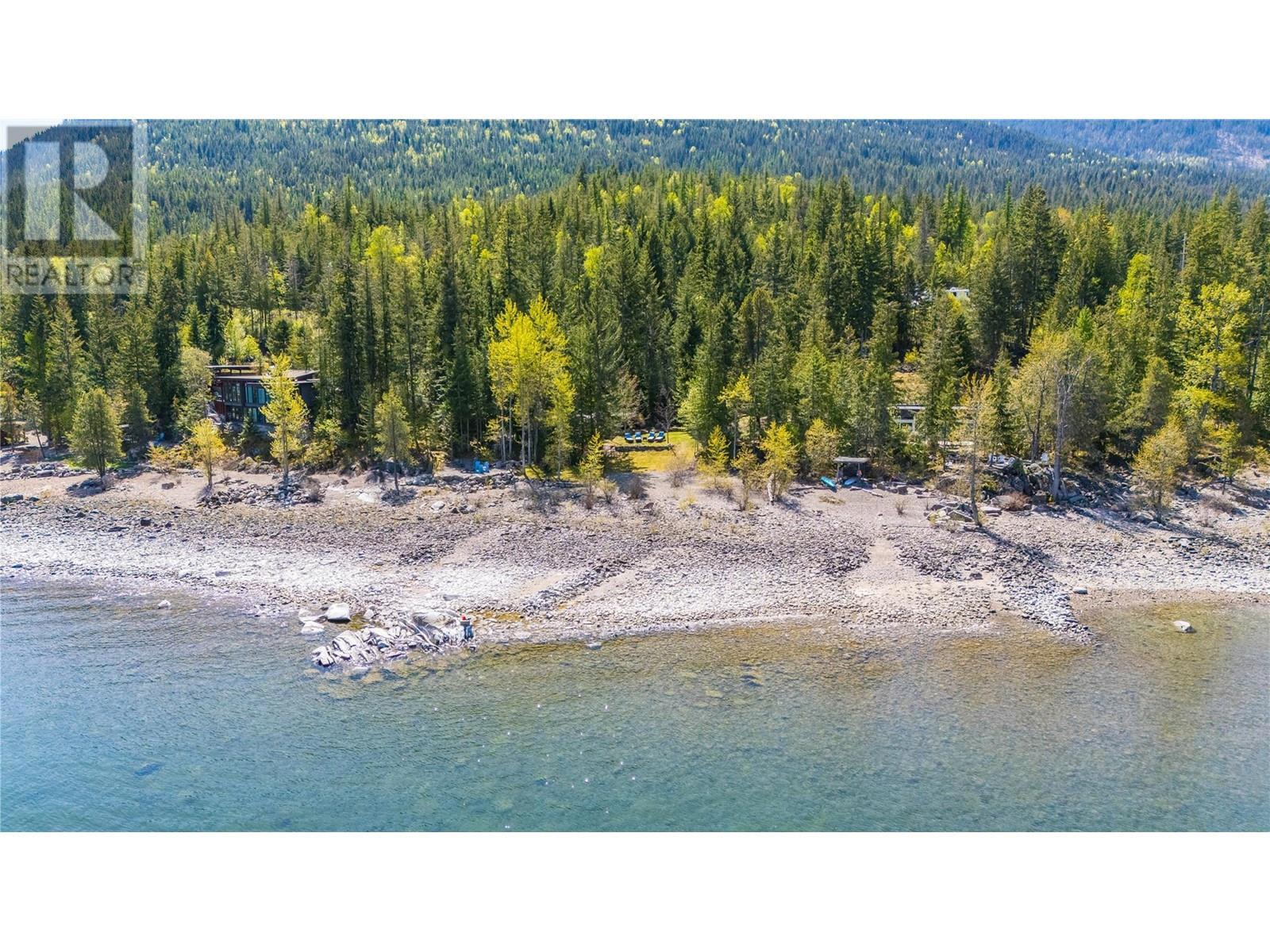 271 Kootenay Lake Road, Procter, BC
