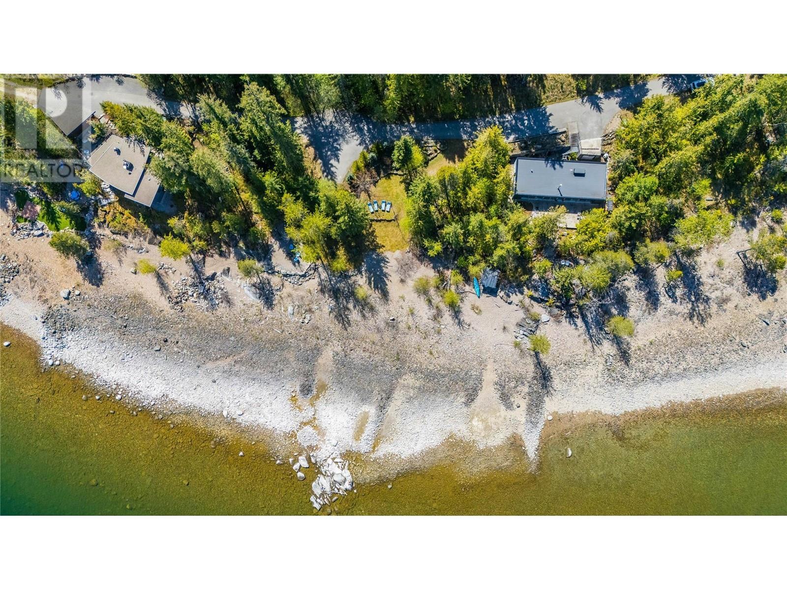 271 Kootenay Lake Road, Procter, BC