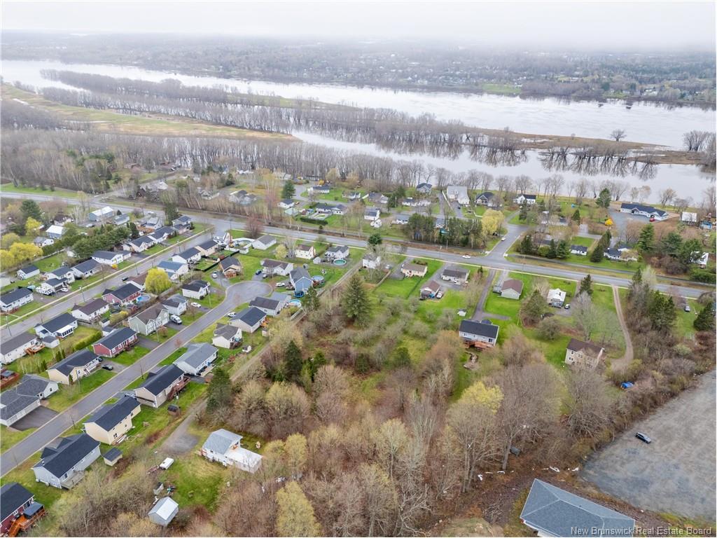 329 Clements Dr, Fredericton, NB