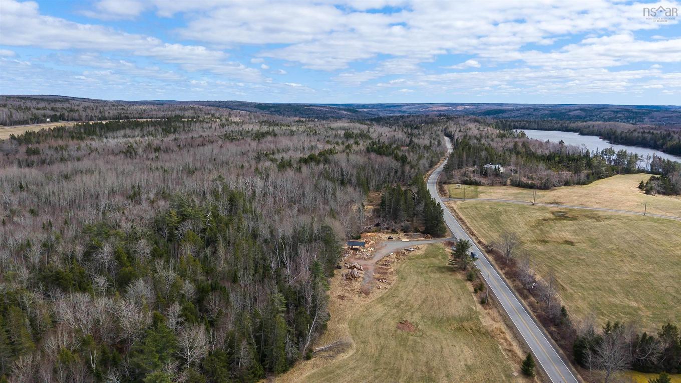 1 East River East Side Road, Springville, NS