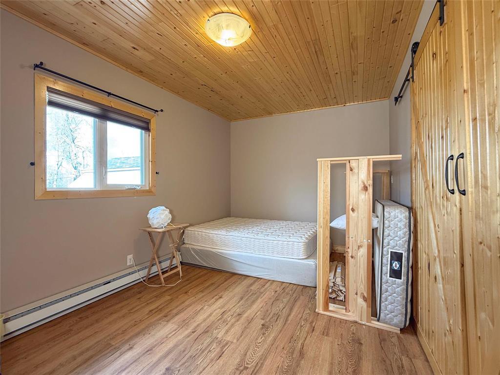 107 Crestview Drive, Onanole, MB - Indoor